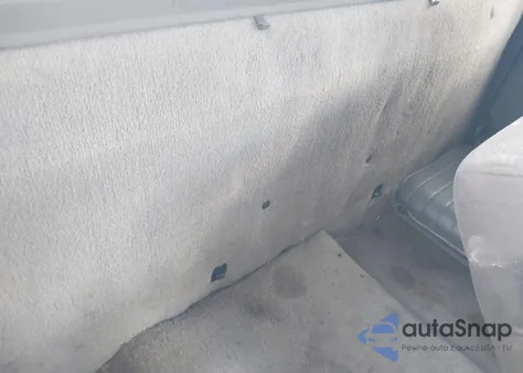 2000 Nissan Frontier Xe z USA, uszkodzony, nr VIN 1N6DD26S2YC357052